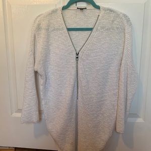Express sweater with zipper